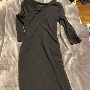 Maternity black comfortable dress size medium by Isabel Maternity